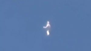 California Sequoia Park Humanoid: UFO or ‘Cross Sign’ Spotted Flashing Above California’s Sequoia Park Skies? Truth Behind Viral Video | US News News