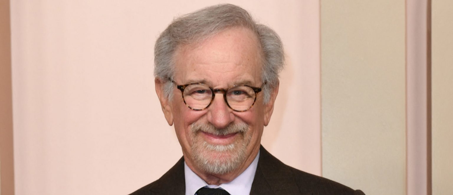 Steven Spielberg And ‘Jurassic Park’ Icon David Koepp Reunite For UFO Movie: REPORT