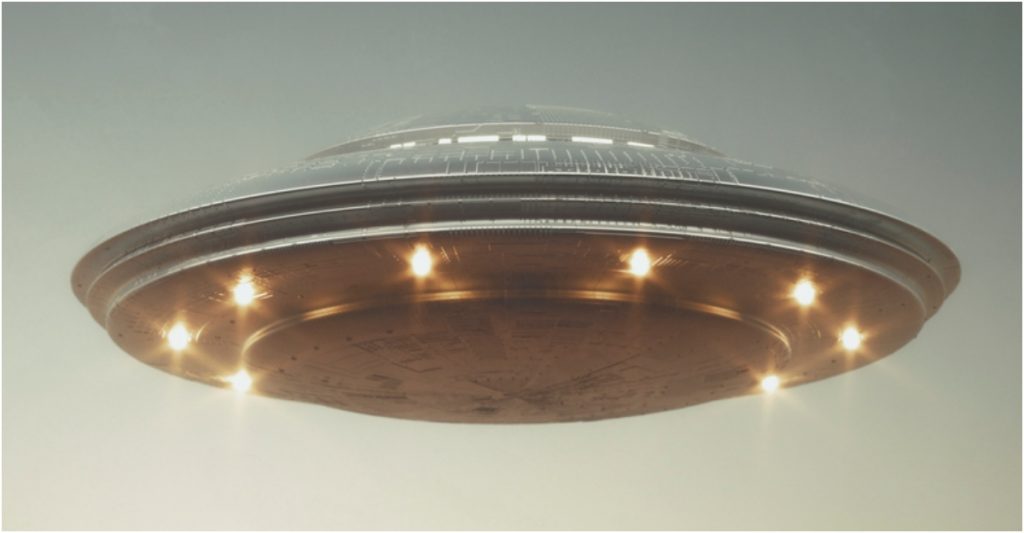 Montana Man Films Shocking UFO Footage, Puzzles The Internet