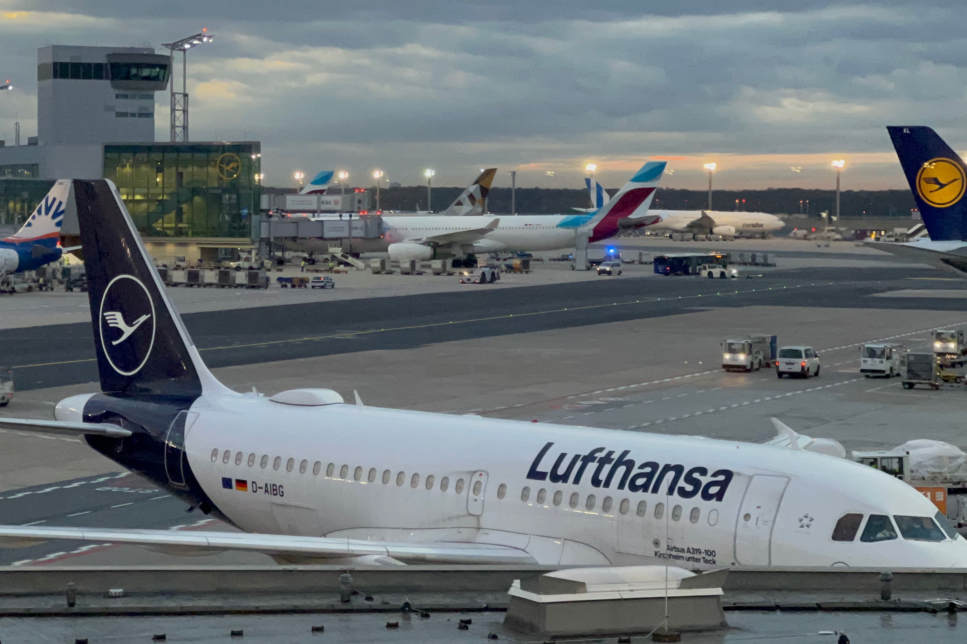 shutterstock_2220066219 (1)