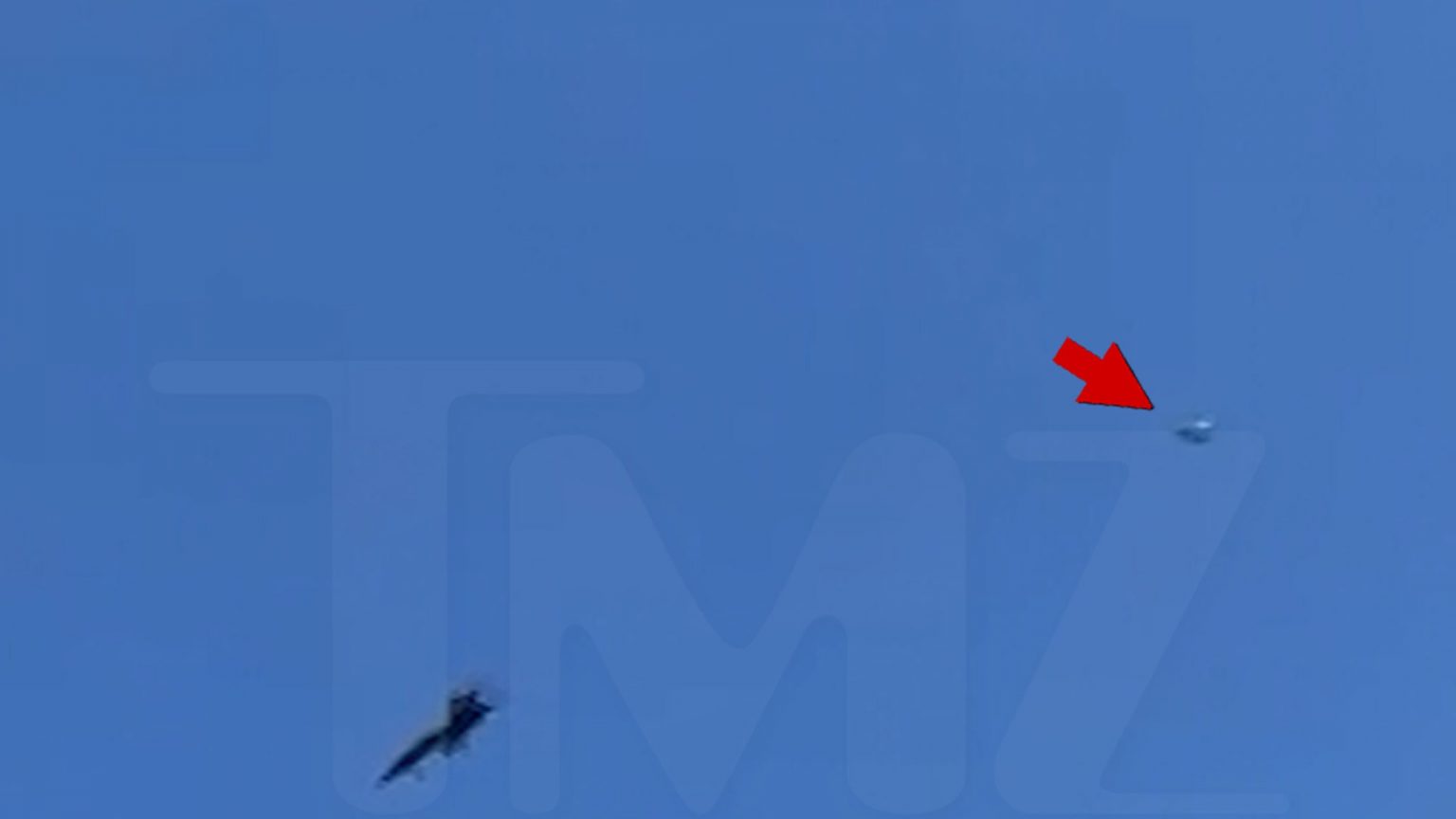 Alleged UFO Spotted in New York During Blue Angels Show, Zips Across Sky