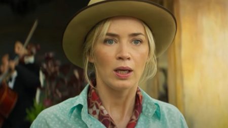 Emily Blunt rumored for Steven Spielberg’s new UFO event movie