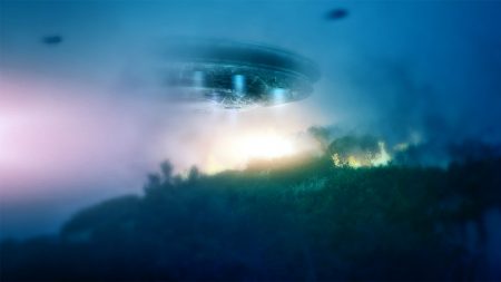 Defense Contractor Describes 7-Minute Encounter With UFO