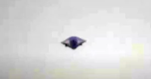 ‘Realistic’ UFO spotted flying over city as onlookers brand it ‘creepy as hell’