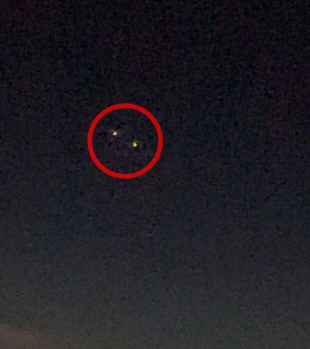 I’m a pilot – I saw two UFOs hovering near each other at 35,000 feet over the Atlantic Ocean