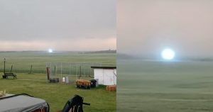 Huge glowing sphere just appeared out of nowhere shocks Alberta residents
